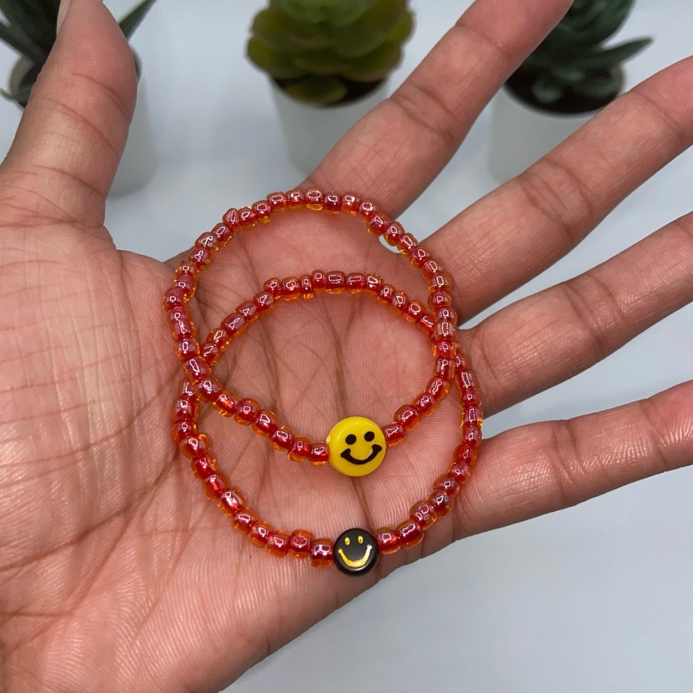 Handmade Trendy Y2K Inspired Smiley Face Glass Seed Bead Stretch Bracelet Set